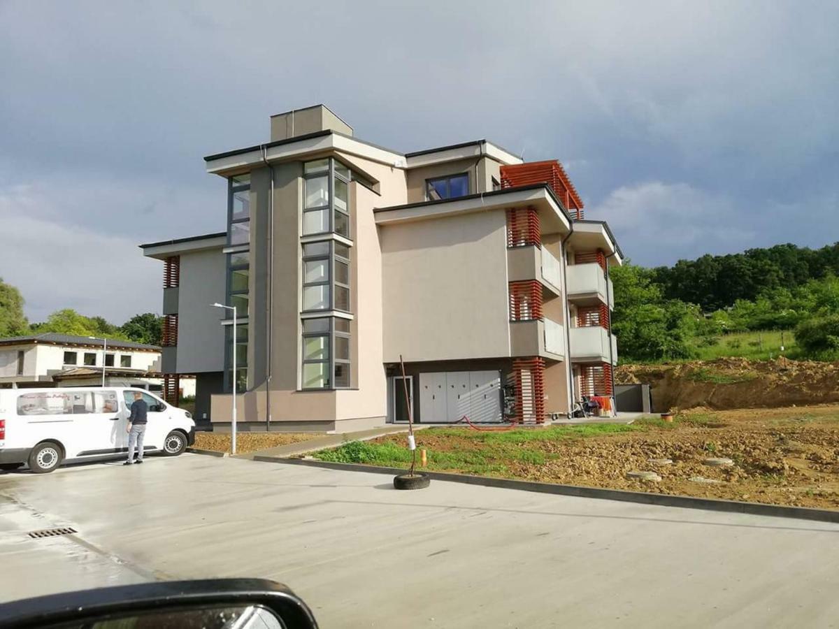 Apartman Diamond โปดไฮสกา ภายนอก รูปภาพ