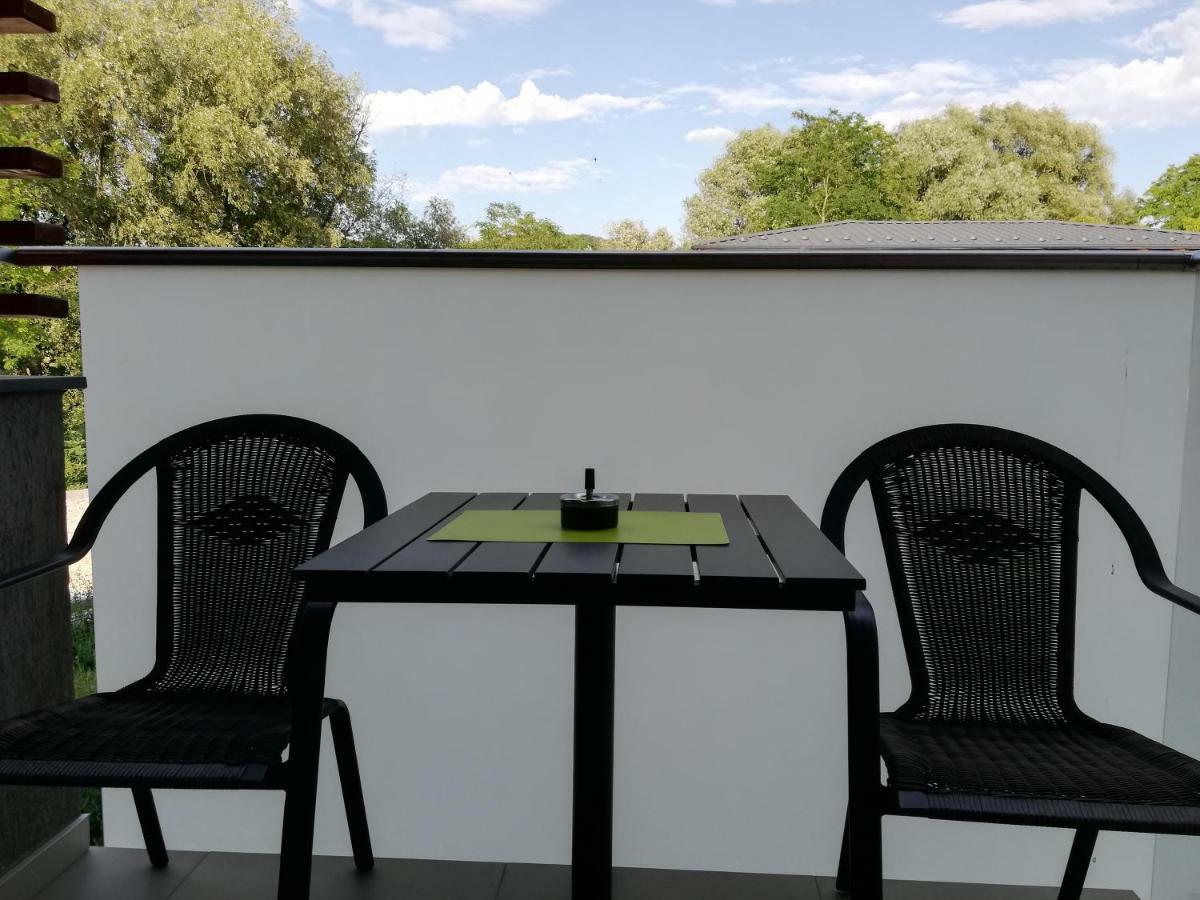Apartman Diamond โปดไฮสกา ภายนอก รูปภาพ