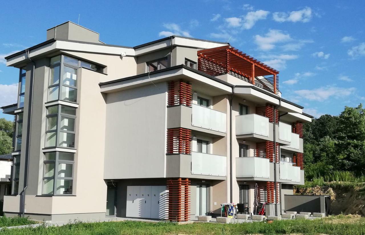 Apartman Diamond โปดไฮสกา ภายนอก รูปภาพ